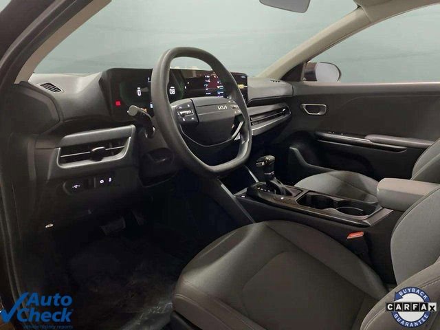 Used 2025 Kia K4 LX image 57