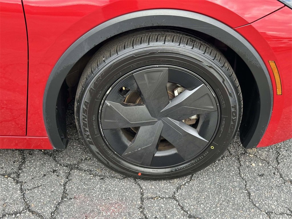 Used 2024 Toyota Prius LE image 25