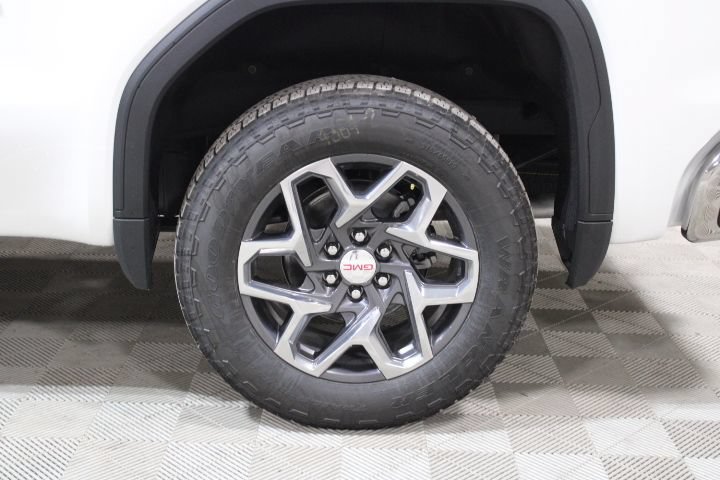 New 2026 GMC Sierra 1500 SLE w/ X31 Off-Road Package AWD/4WD image 42