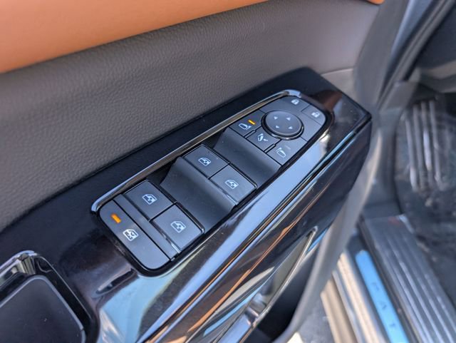New 2026 Nissan Pathfinder Platinum image 16