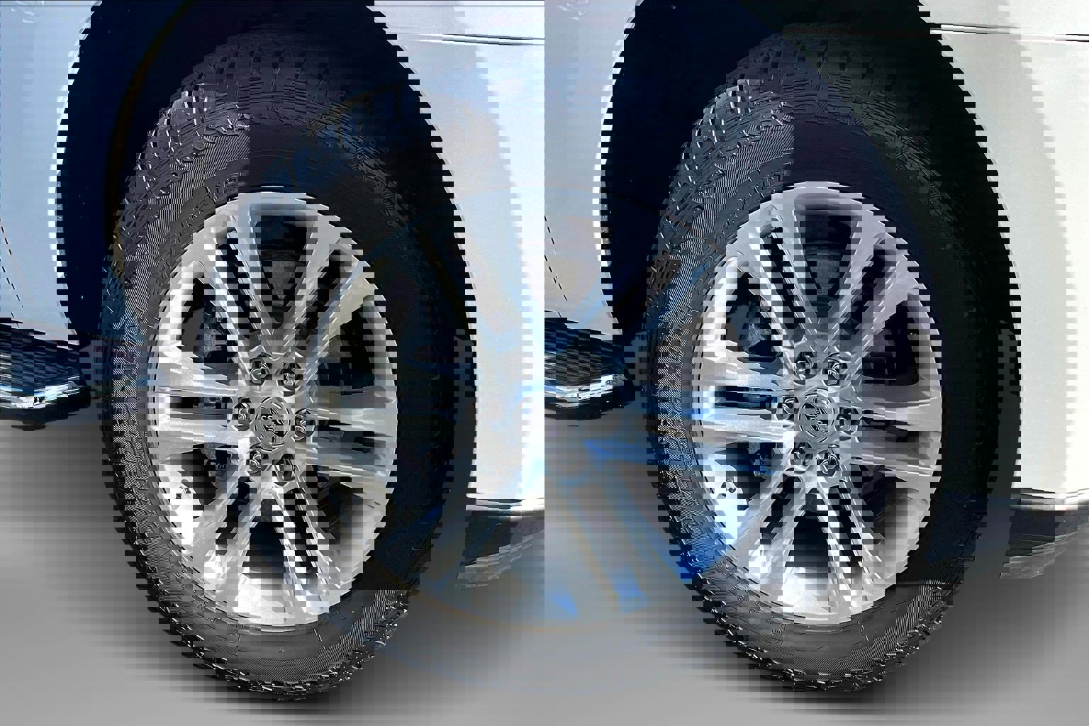 Used 2022 Ford Expedition Max XLT image 9