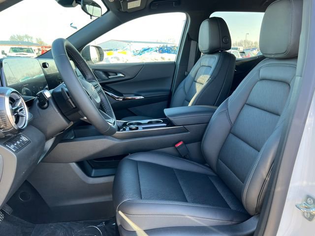 New 2026 Chevrolet Equinox LT w/ Convenience Package II image 4