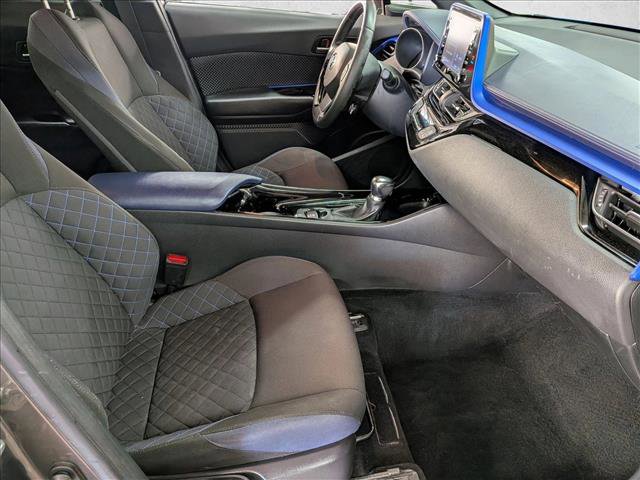 Used 2021 Toyota C-HR XLE FWD image 28
