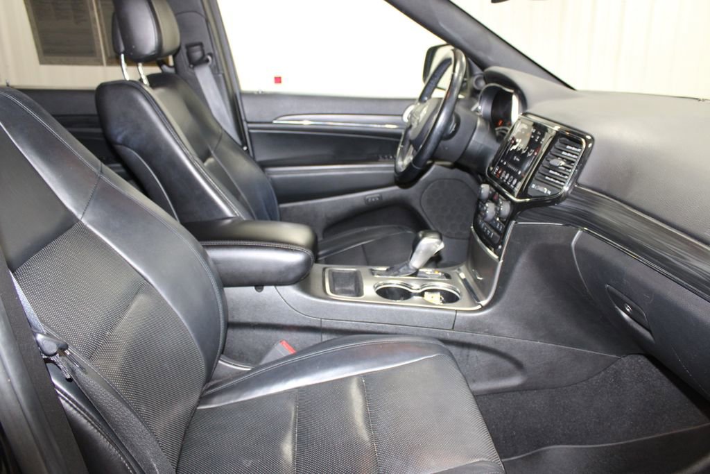 Used 2021 Jeep Grand Cherokee Limited w/ Luxury Group II image 27