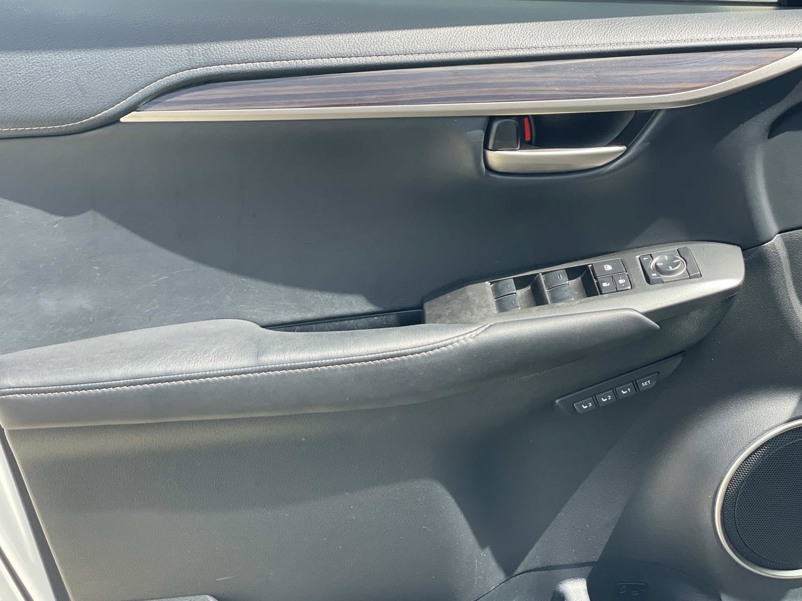 Used 2015 Lexus NX 200t FWD w/ Luxury Package image 15