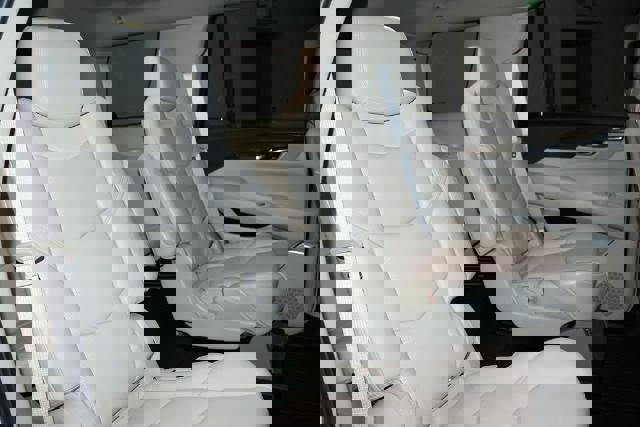 Used 2020 Cadillac Escalade Premium Luxury image 18