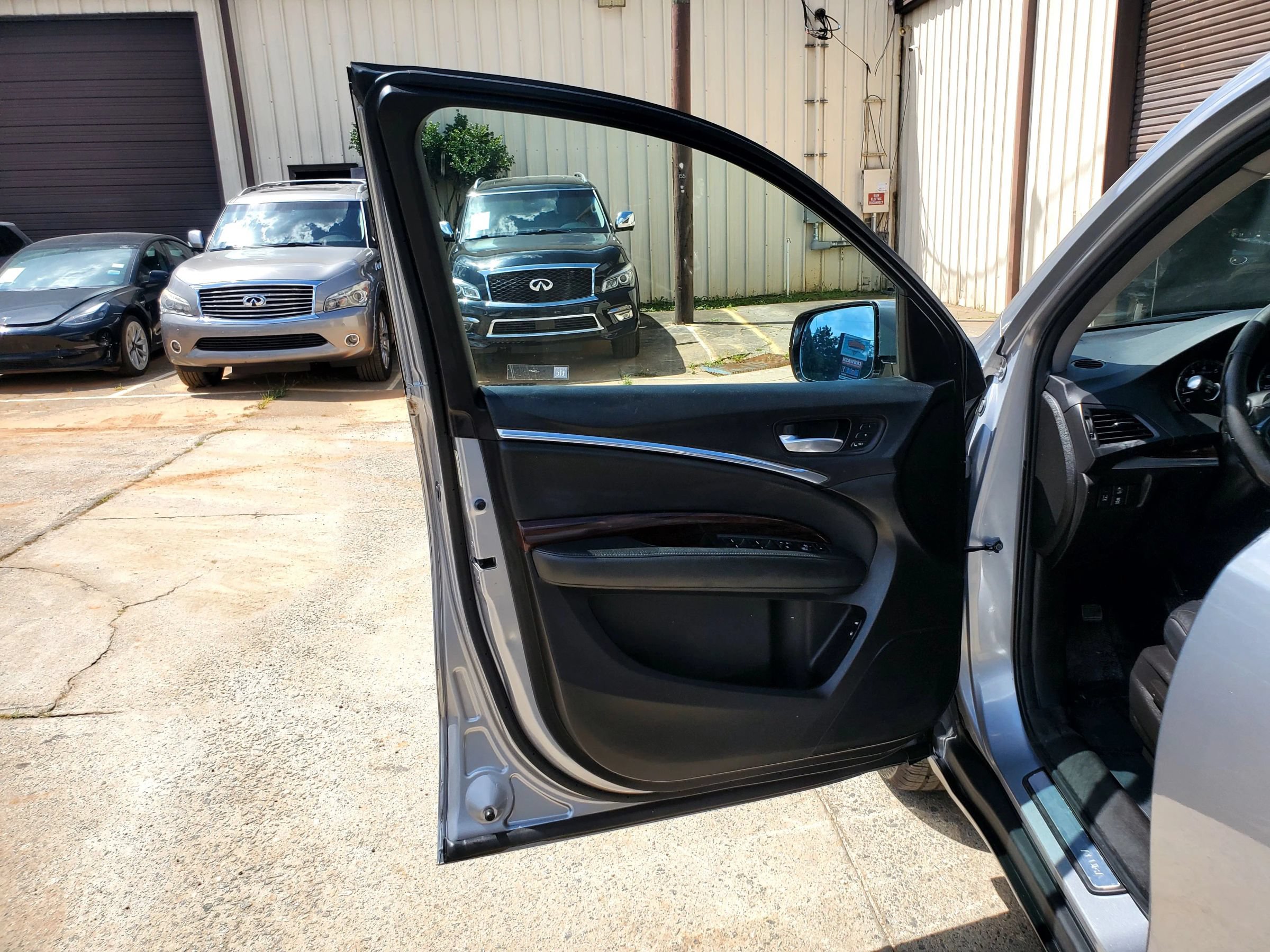Used 2016 Acura MDX SH-AWD image 25