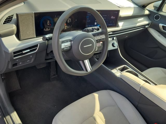 Used 2025 Hyundai Sonata SEL FWD image 16