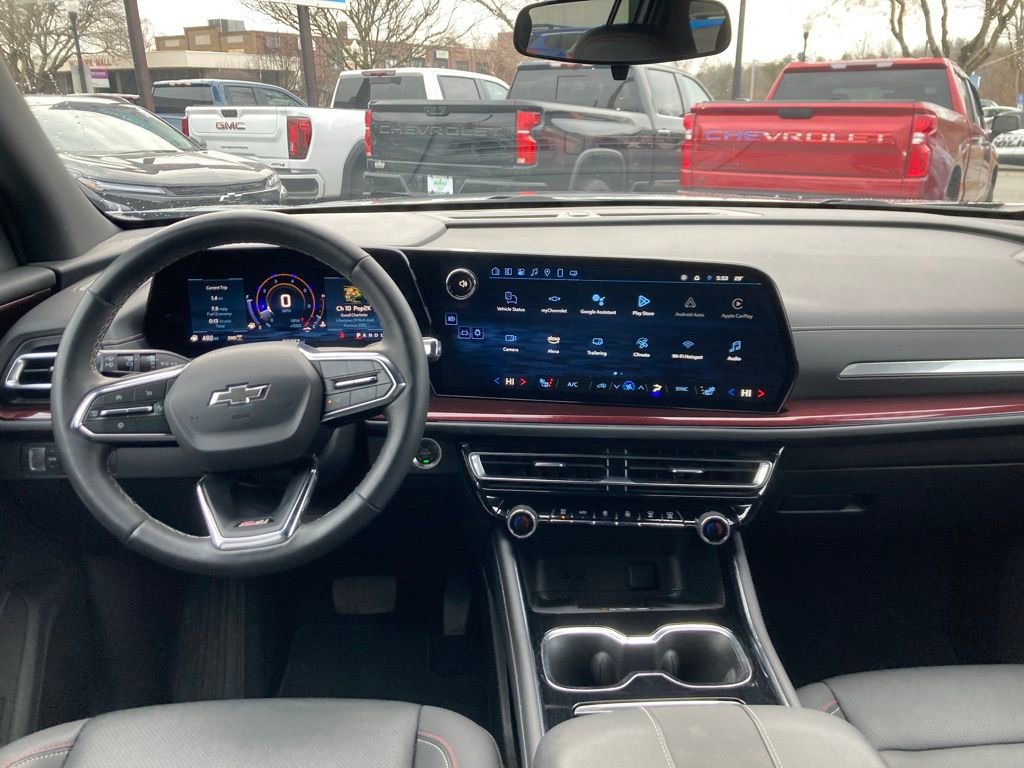 Used 2025 Chevrolet Traverse Z71 AWD/4WD image 12