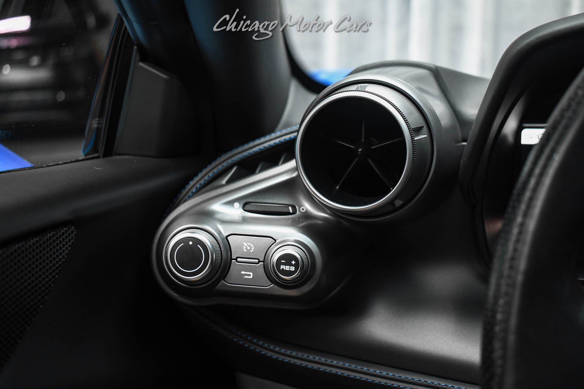 Used 2020 Ferrari F8 Tributo RWD image 12