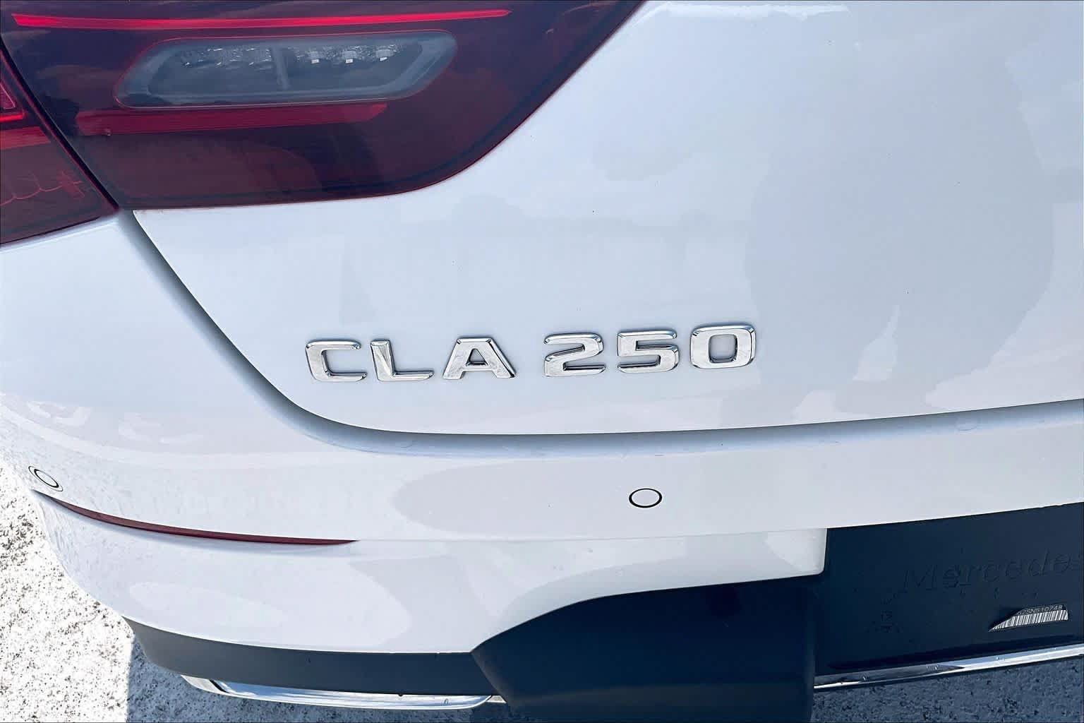 Used 2025 Mercedes-Benz CLA 250 4MATIC image 31