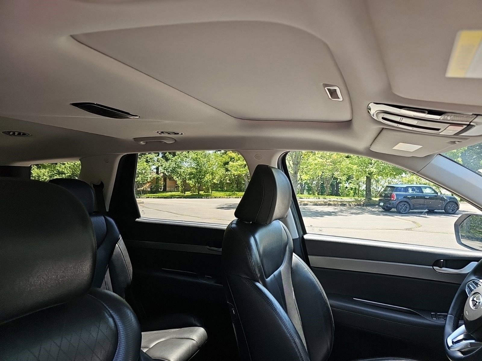 Used 2022 Hyundai Palisade SEL w/ 8P Bench Seat Package AWD/4WD image 13