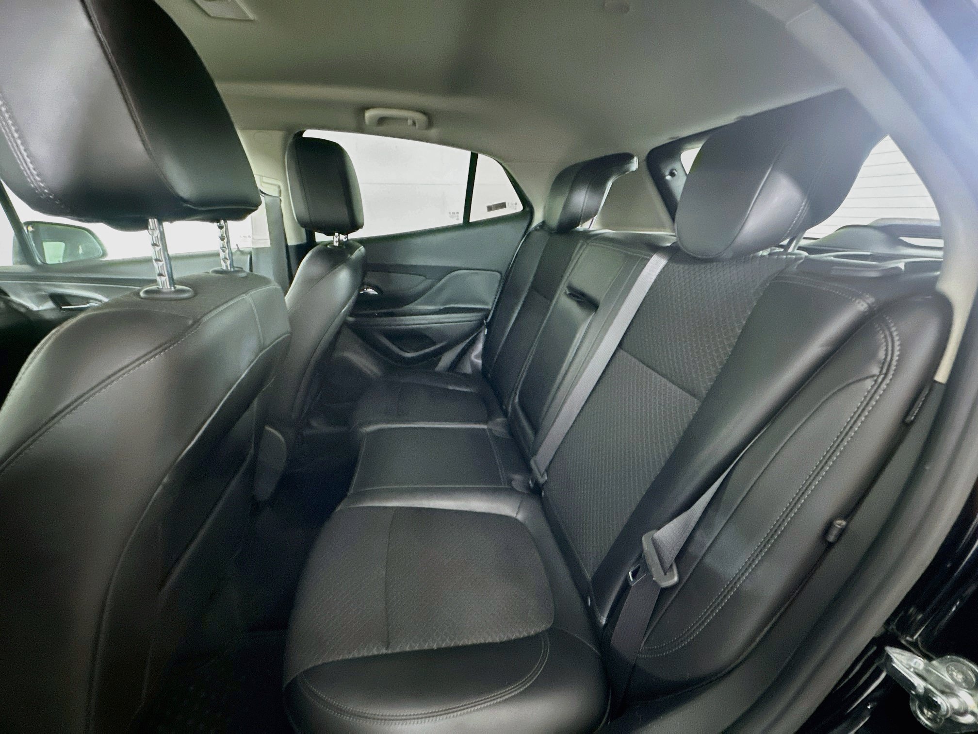 Used 2019 Buick Encore Preferred FWD image 26