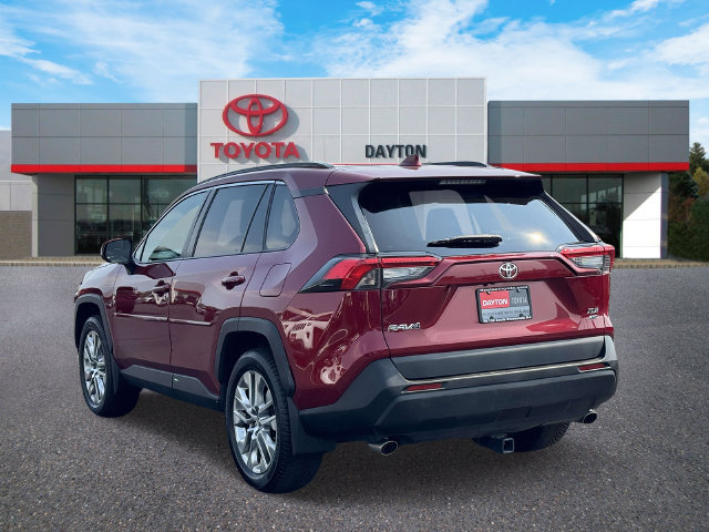 Used 2020 Toyota RAV4 XLE Premium AWD/4WD image 4