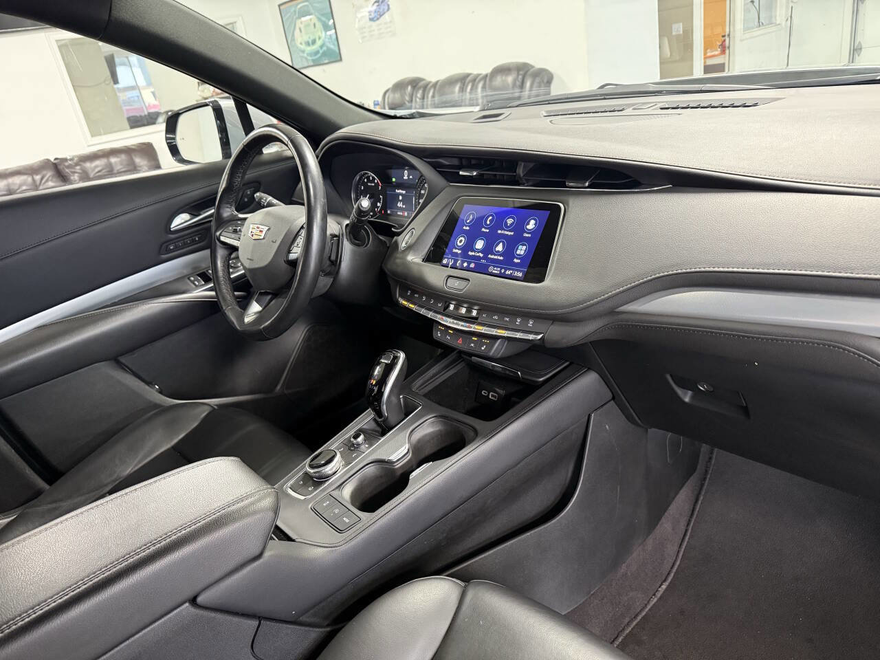 Used 2023 Cadillac XT4 Premium Luxury w/ Cold Weather Package AWD/4WD image 19