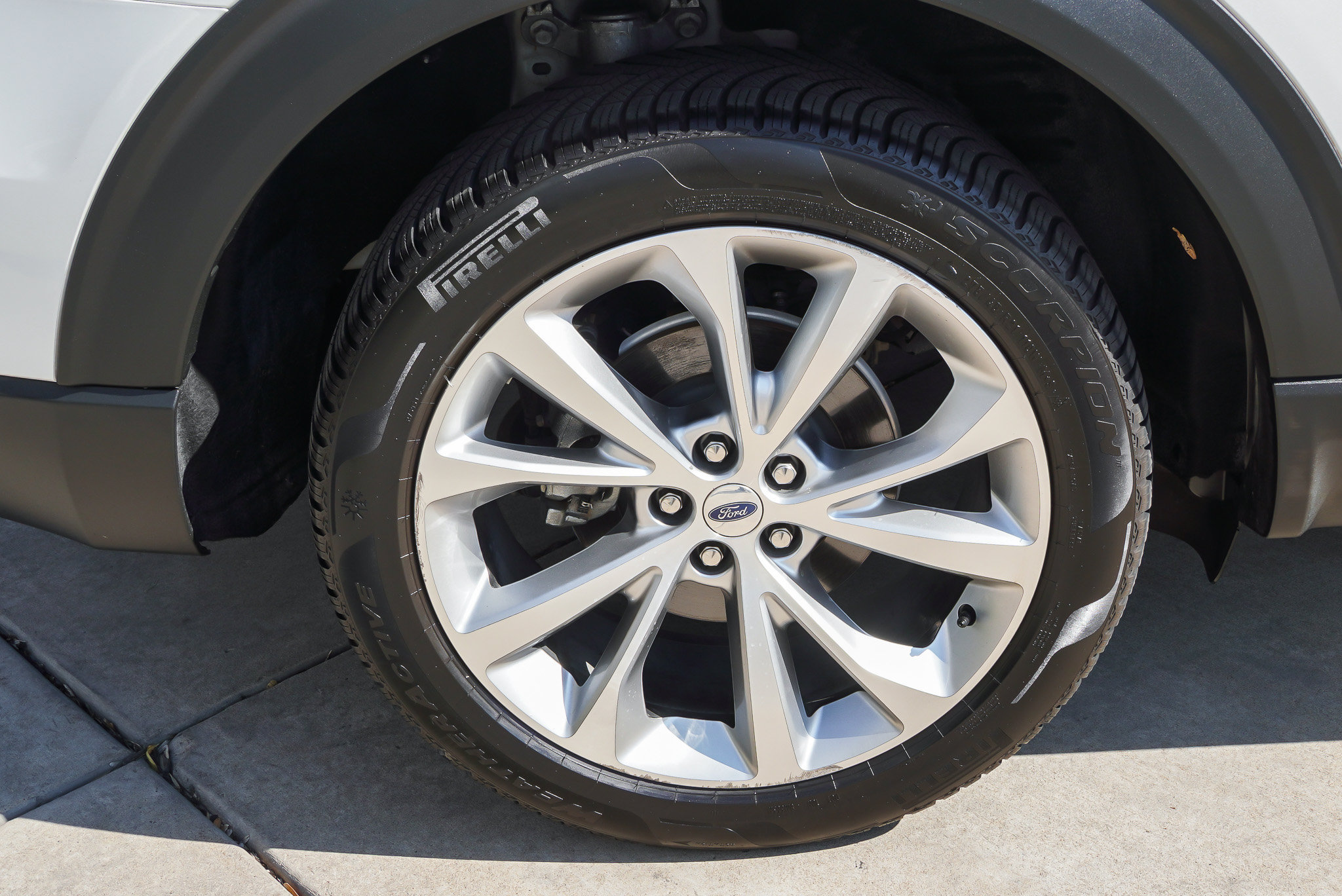 Used 2021 Ford Explorer Platinum w/ Equipment Group 601A AWD/4WD image 10