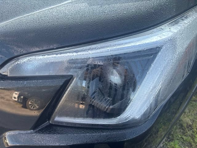 Used 2024 Subaru Forester Touring AWD/4WD image 2