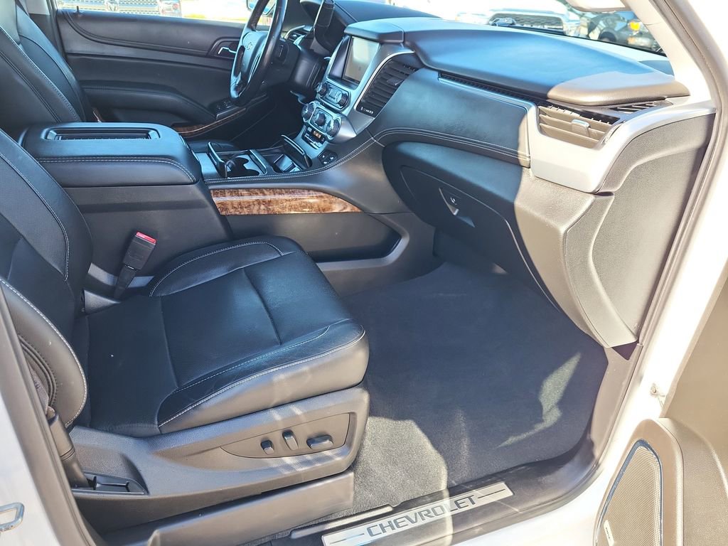 Used 2020 Chevrolet Tahoe Premier AWD/4WD image 15