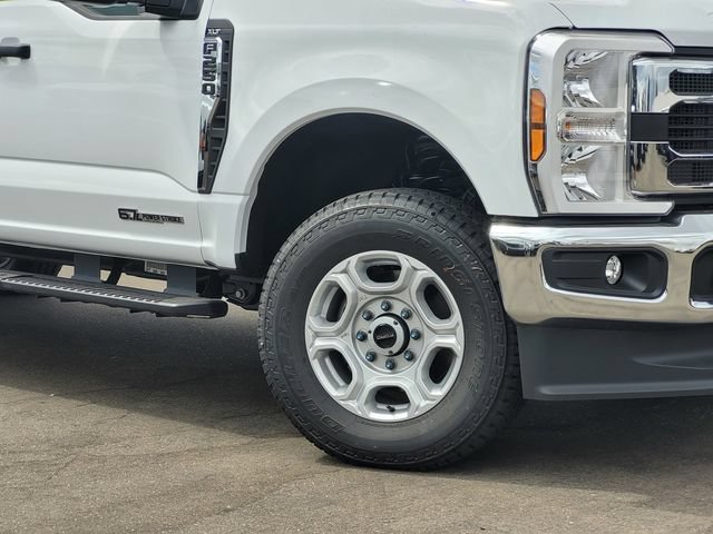 New 2026 Ford F250 XLT w/ FX4 Off-Road Package AWD/4WD image 2