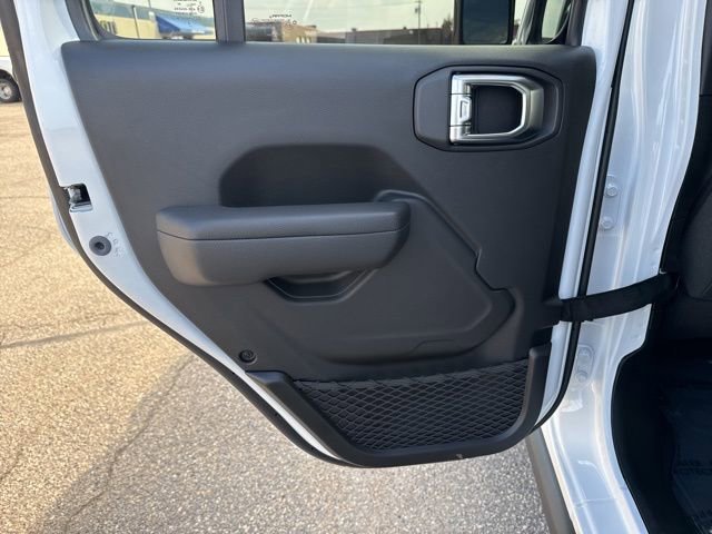 New 2025 Jeep Gladiator Sport image 47