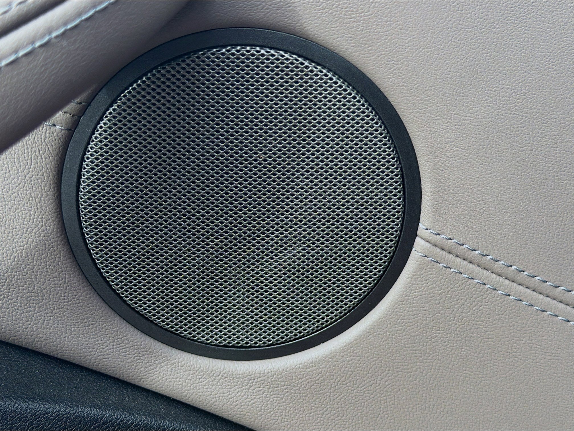 Used 2023 BMW X4 M image 24