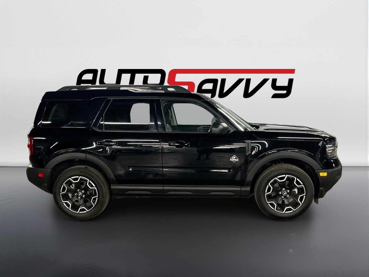 Used 2025 Ford Bronco Sport Outer Banks AWD/4WD image 8