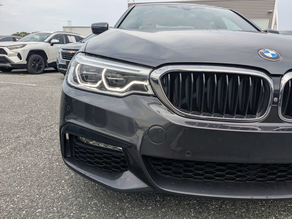 Used 2018 BMW 540i RWD image 9
