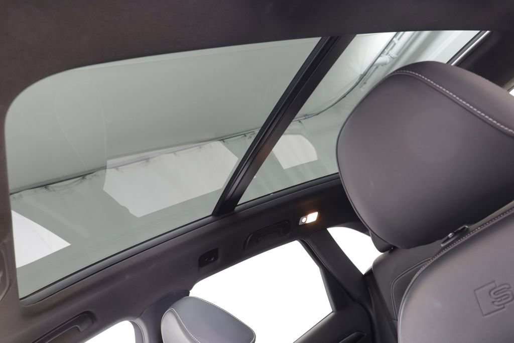 Used 2016 Audi SQ5 Premium Plus image 14