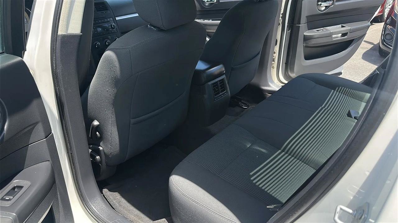 Used 2008 Dodge Charger SE RWD image 26