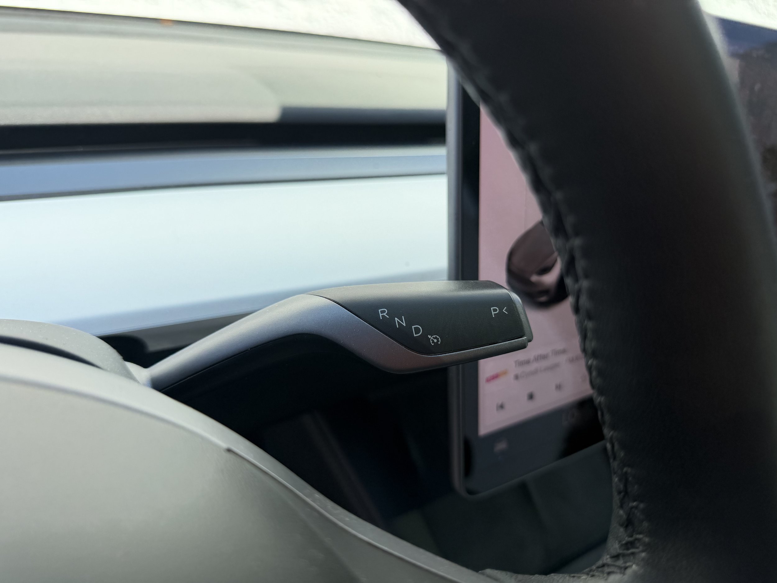 Used 2021 Tesla Model Y Long Range AWD/4WD image 17