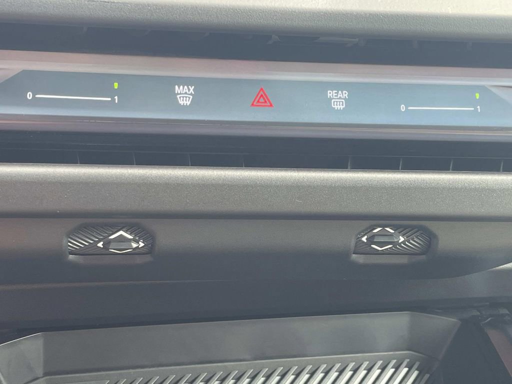 Used 2025 BMW X3 xDrive30i w/ Convenience Package image 23