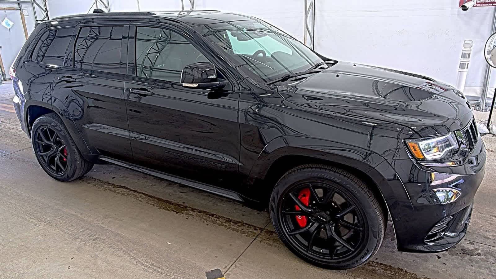 Used 2019 Jeep Grand Cherokee SRT image 3