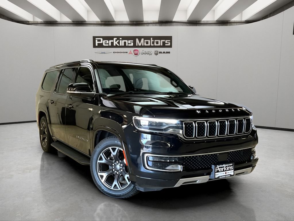 Used 2024 Jeep Wagoneer L Series III w/ Flexible Seating Group image 5