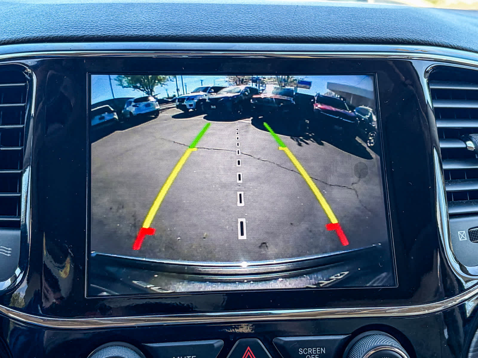 Used 2019 Jeep Grand Cherokee Limited image 24