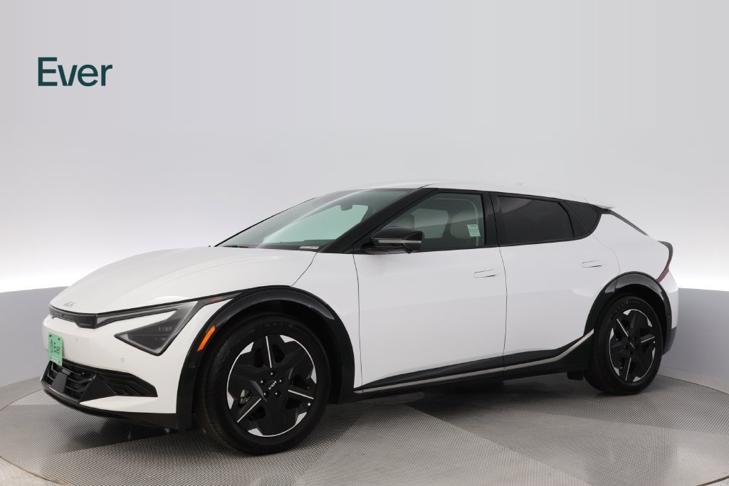 Used 2025 Kia EV6 Wind RWD image 18