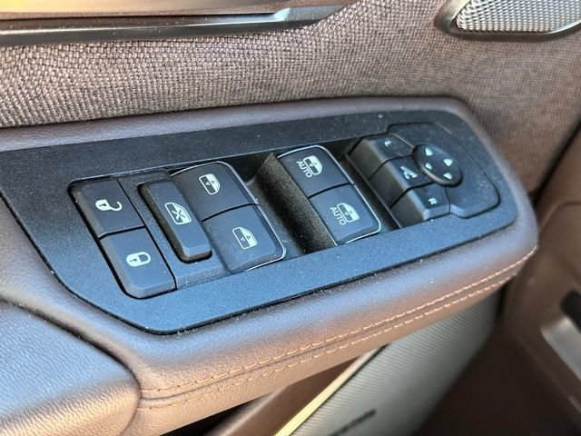 Used 2025 RAM 1500 Limited AWD/4WD image 17