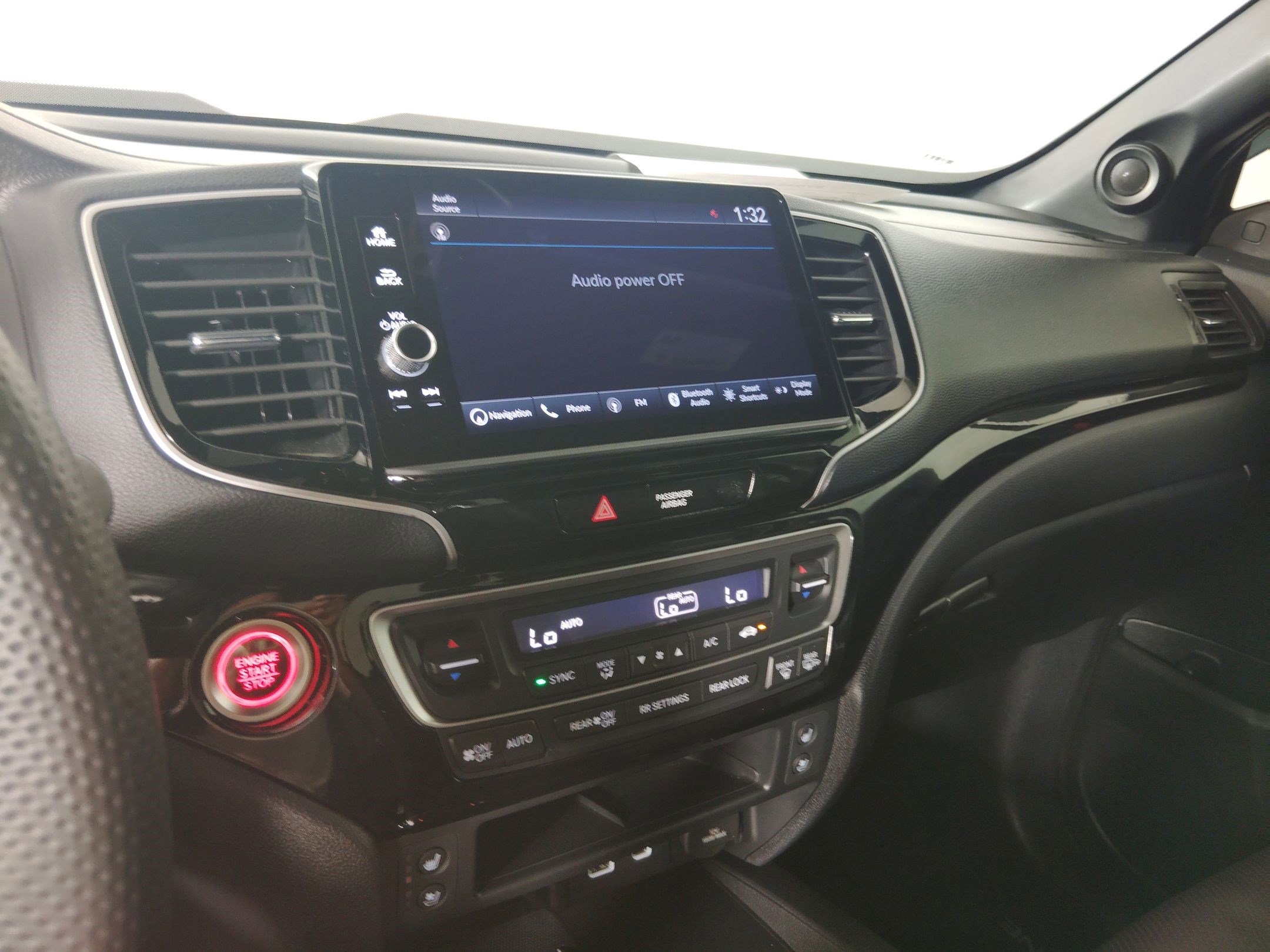 Certified 2025 Honda Ridgeline Black Edition image 25