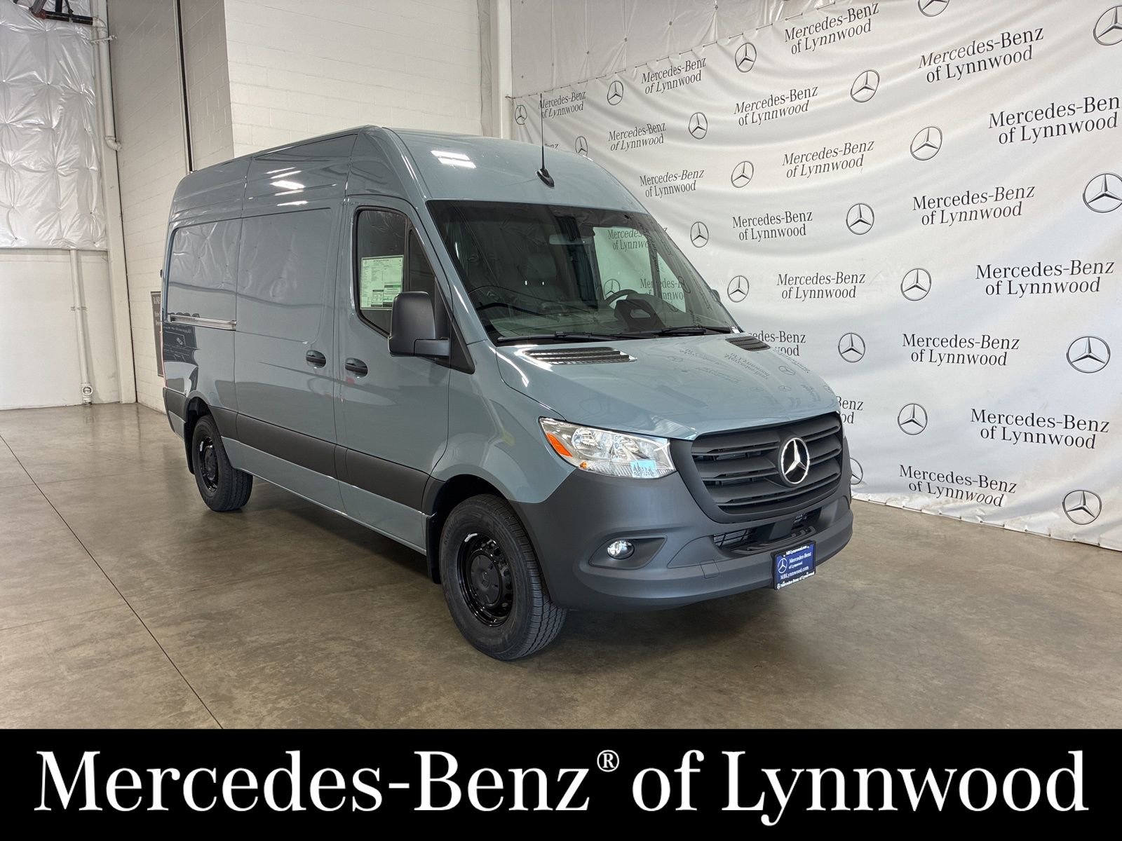 New 2025 Mercedes-Benz Sprinter 2500 image 1
