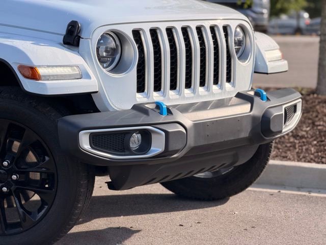 Used 2023 Jeep Wrangler Unlimited Sahara w/ Cold Weather Group AWD/4WD image 3