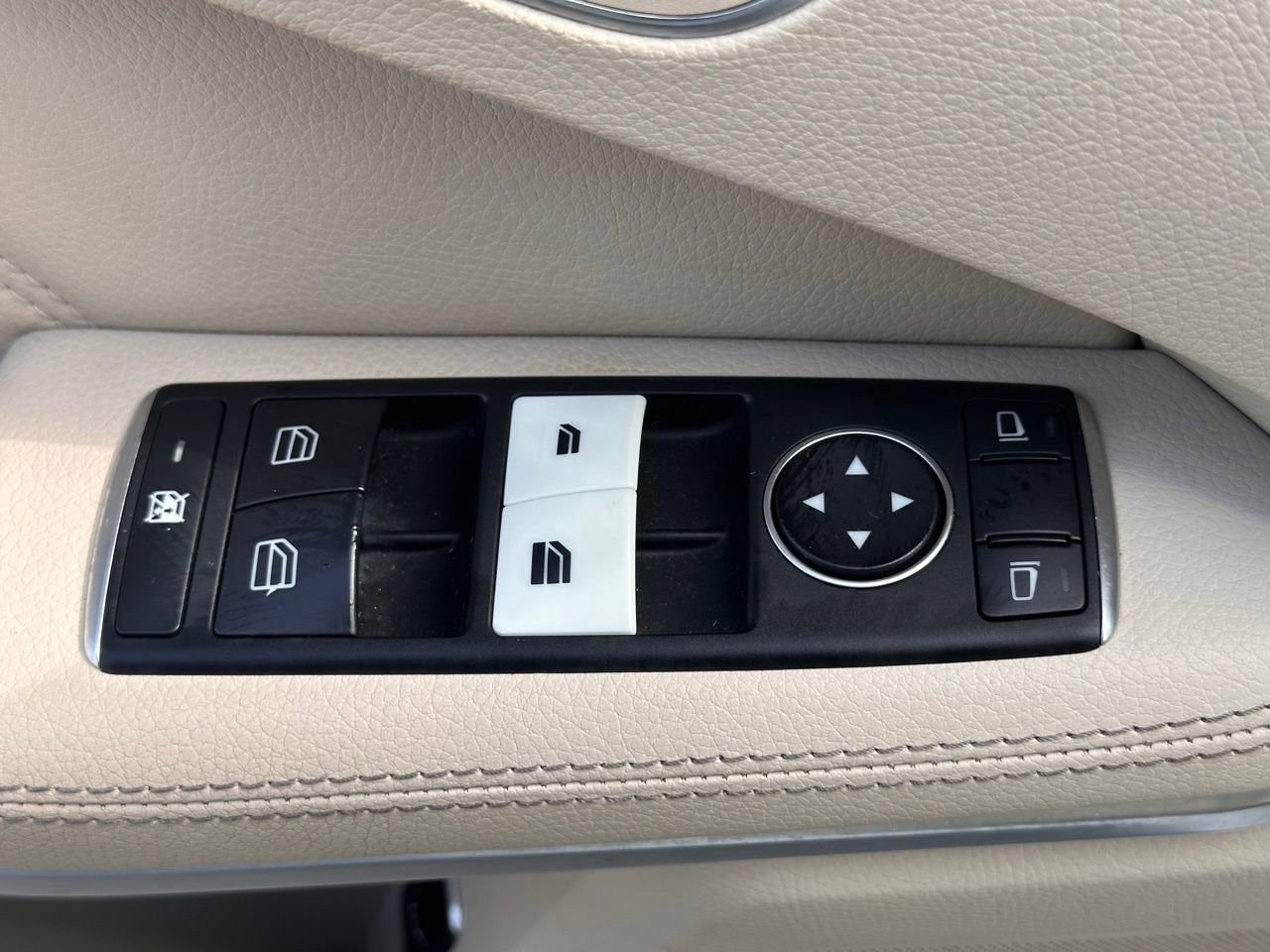 Used 2014 Mercedes-Benz E 350 4MATIC Wagon image 26