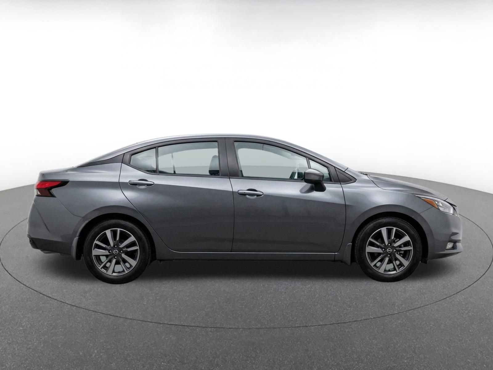 Used 2025 Nissan Versa SV FWD image 13