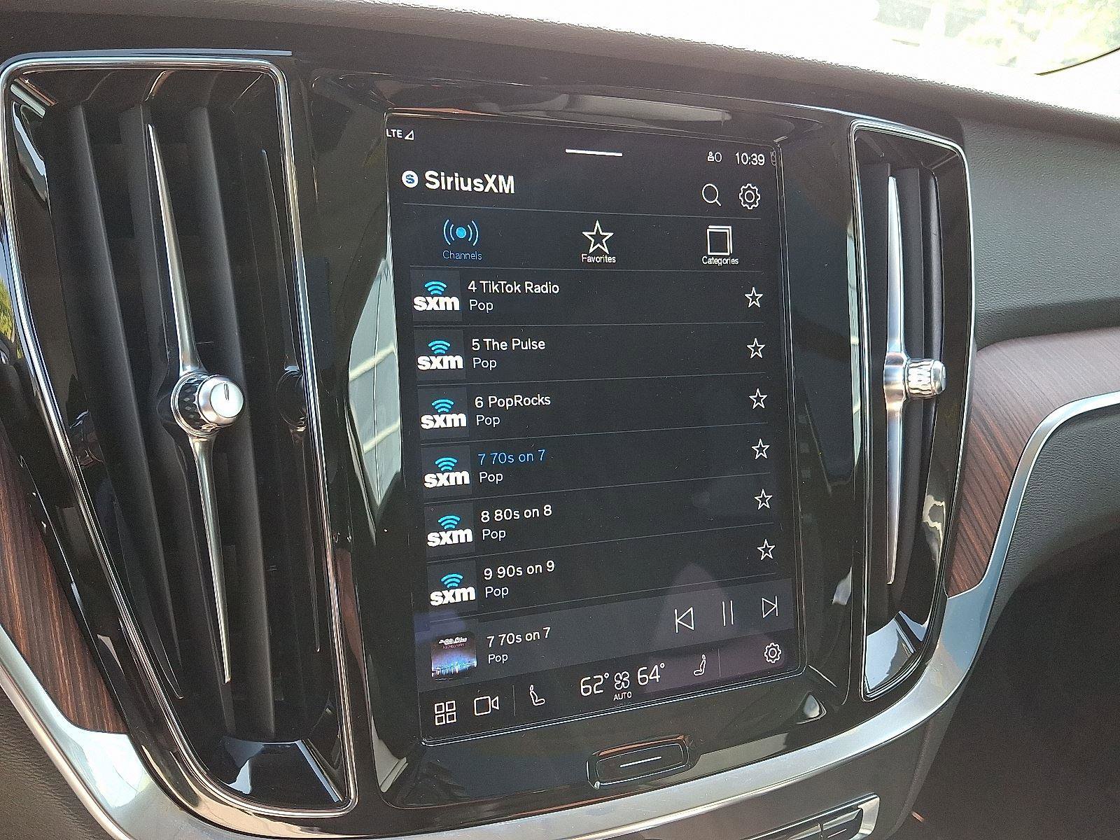 Certified 2023 Volvo V60 B5 Cross Country Plus image 17