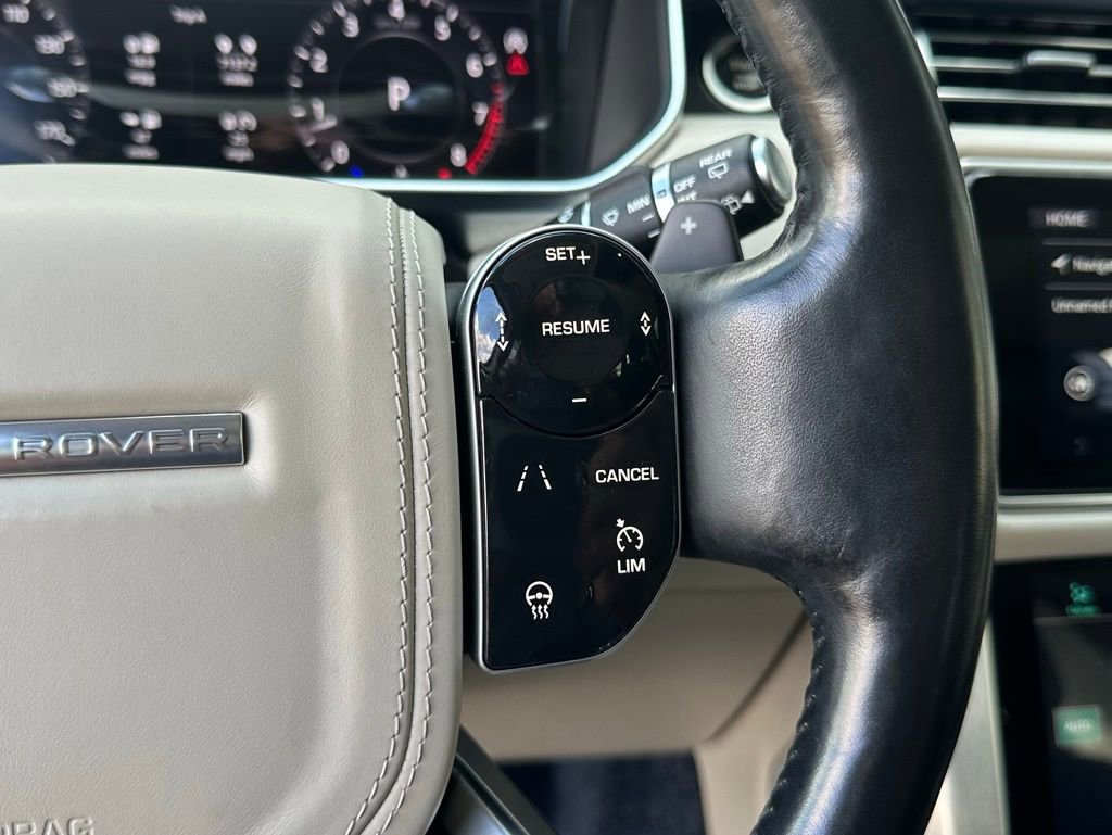 Used 2020 Land Rover Range Rover HSE image 33