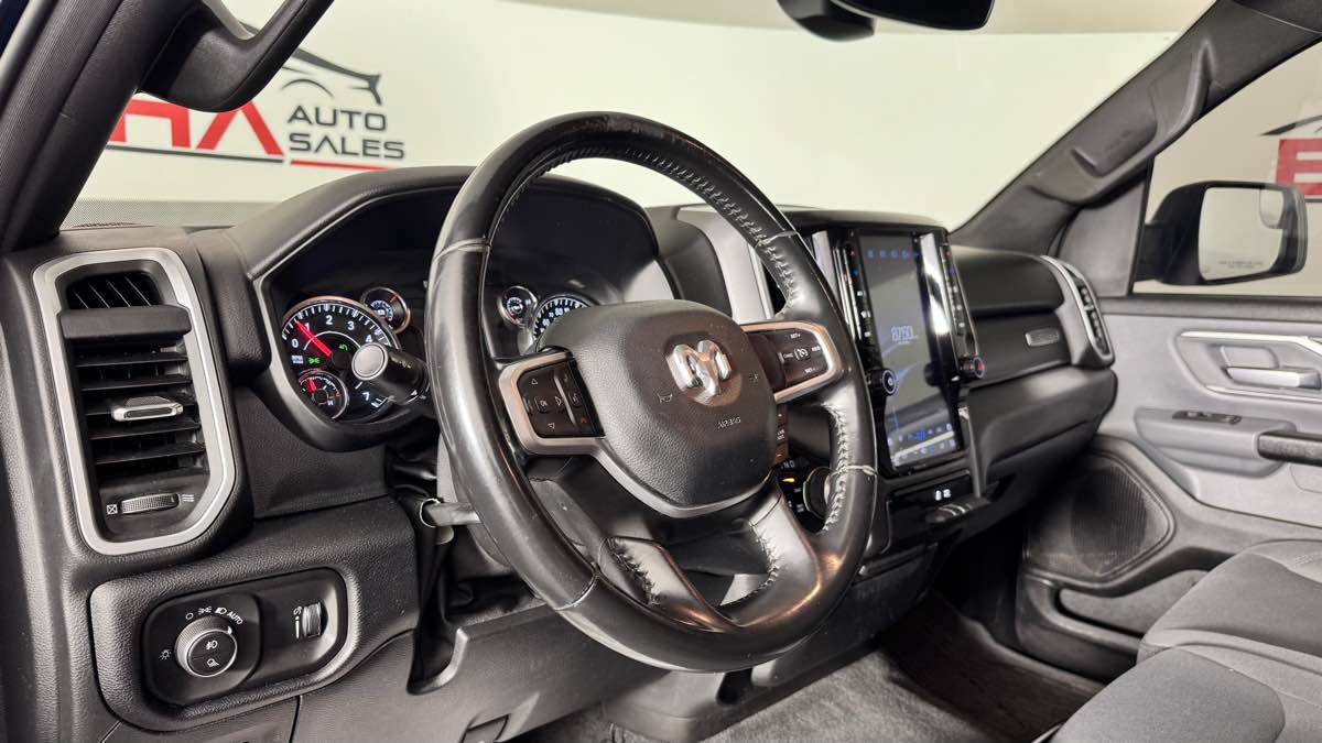 Used 2022 RAM 1500 Big Horn AWD/4WD image 13