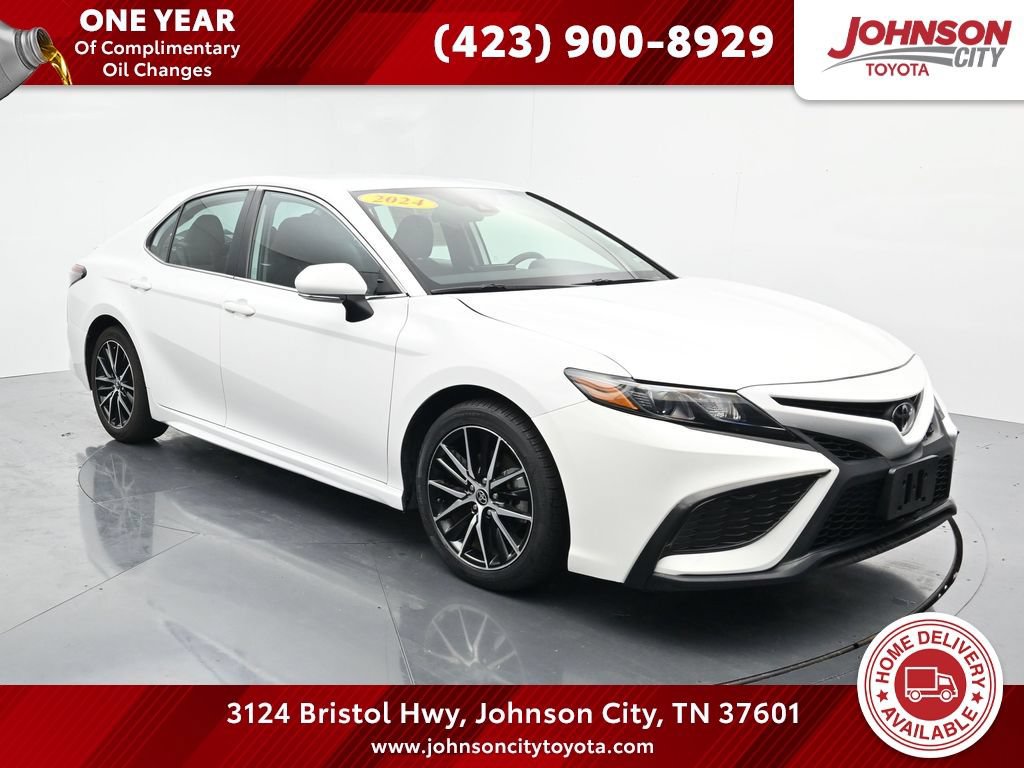 Used 2024 Toyota Camry SE
