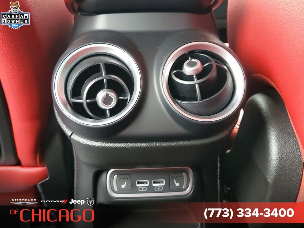 Used 2024 Alfa Romeo Stelvio Veloce AWD/4WD image 12