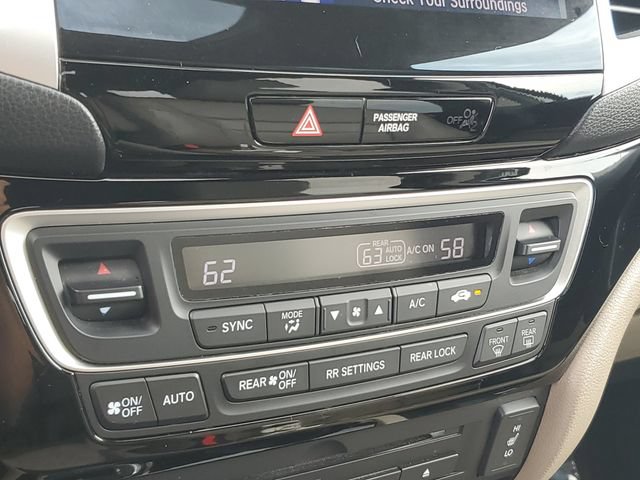 Used 2016 Honda Pilot Touring image 18