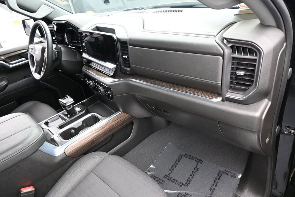 Used 2023 Chevrolet Silverado 1500 LT RWD image 44