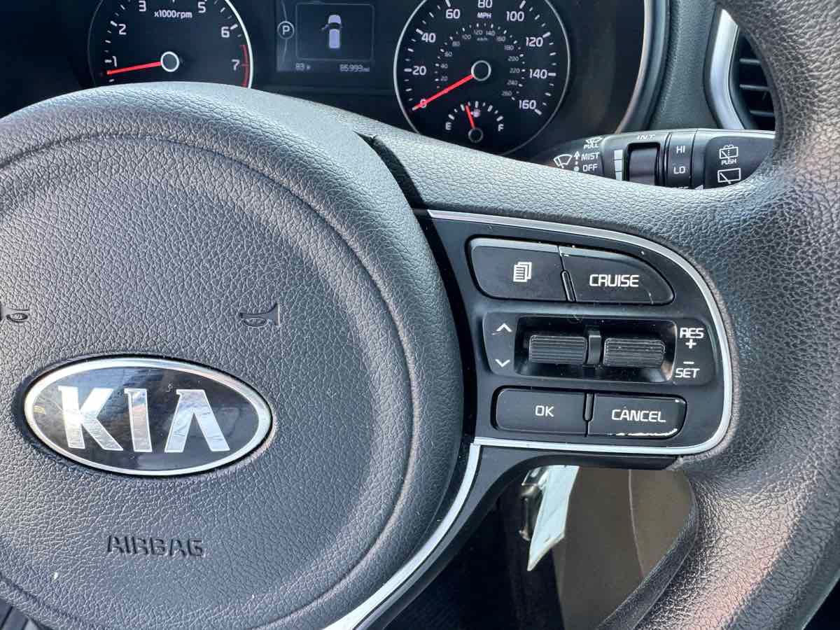 Used 2019 Kia Sportage LX FWD image 38
