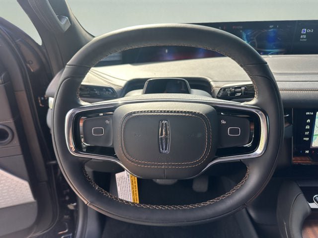 New 2026 Lincoln Navigator Black Label AWD/4WD image 14